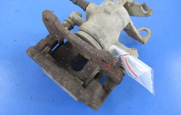 Alfa Romeo 147 Rear brake caliper