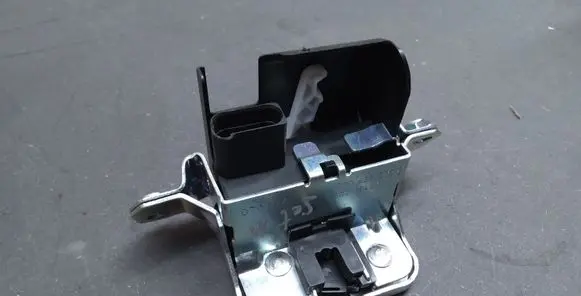Seat Alhambra (Mk2) Tailgate/trunk/boot lock/catch/latch 7L0827505G 7L0827505