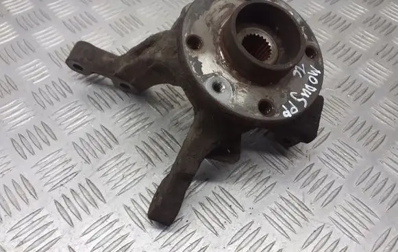 Renault Modus Front wheel hub spindle knuckle