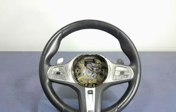 Audi A4 S4 B7 8E 8H Steering wheel