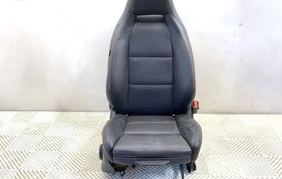 Mercedes-Benz CLA C117 X117 W117 Front passenger seat 
