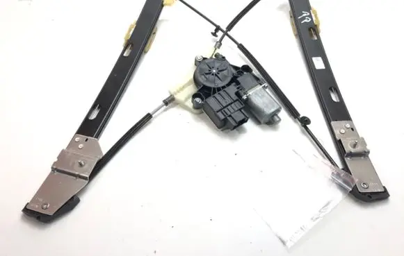 Seat Arona Front door window regulator with motor 2Q1959406B