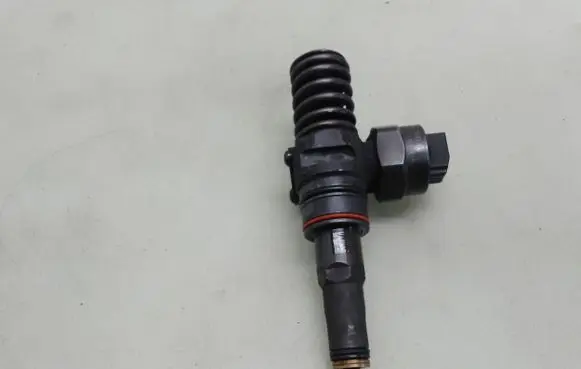 Ford Galaxy Fuel injector 038130073J