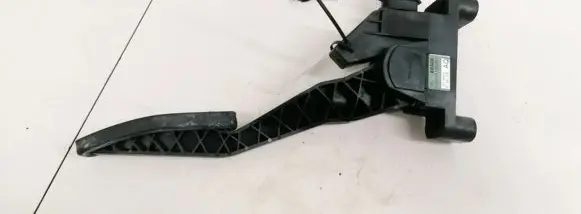 Opel Zafira A Accelerator throttle pedal 90581208 90581208AQ