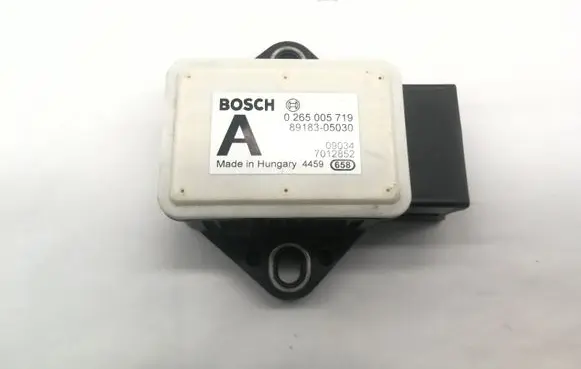 Toyota Verso-S ESP acceleration yaw rate sensor 8918305030 0265005719