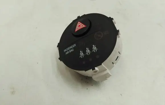 Toyota Yaris Hazard light switch 839500D100 17717