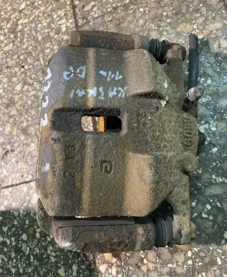 Nissan Qashqai Front brake caliper