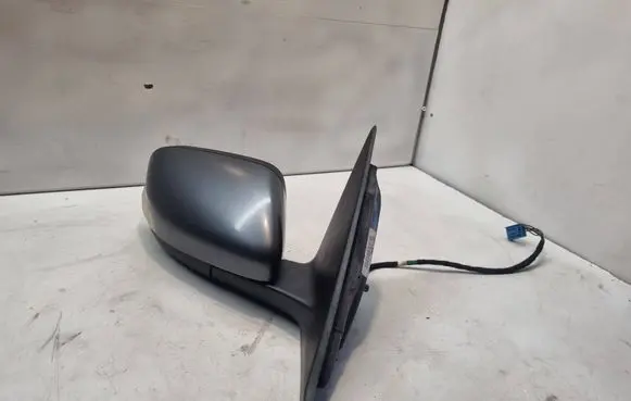 Volvo V50 Front door electric wing mirror E11015850
