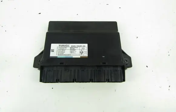 Volvo XC60 Central body control module 8G9N19G481AA