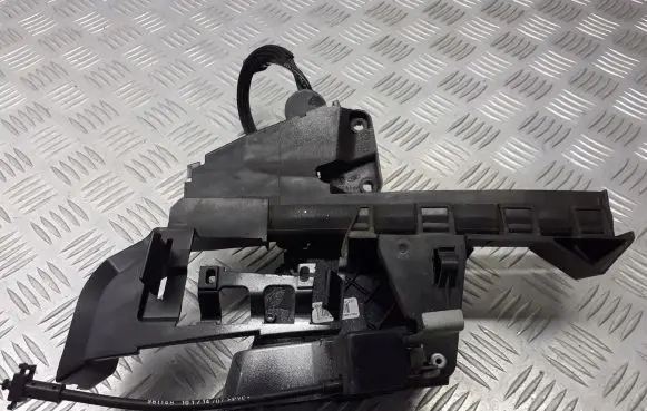 Ford Focus Rear door lock 4M5AA26412B0
