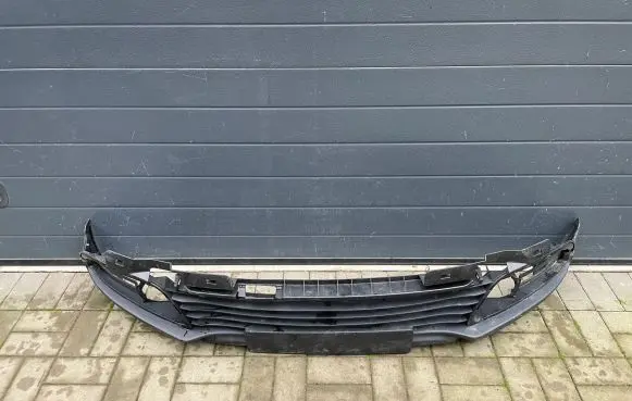 Renault Captur Front bumper lip 