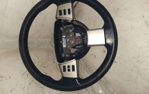 Nissan Quest Steering wheel