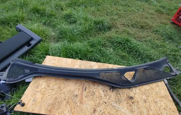 Wiper trim