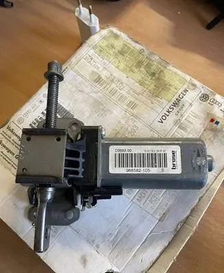Audi A4 S4 B8 8K Seat adjustment motor 8k0959761 988582105 988582