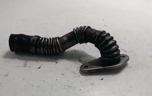 Audi A6 S6 C6 4F Turbo turbocharger oiling pipe/hose 06D103213G