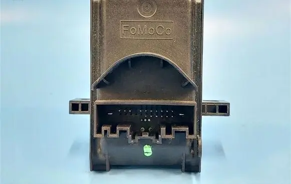 Ford Explorer EUR ISO radio connector LB5T-14F642-BA