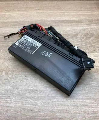 BMW 5 E60 E61 Comfort/convenience module 6957143 5WK49110 WITHPLUG