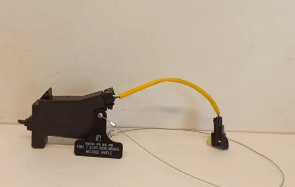 Hyundai Ioniq Fuel tank cap lock motor 