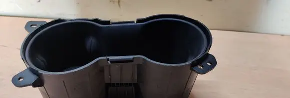 Cup holder front