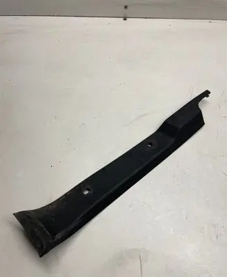 BMW 1 F20 F21 Rear/tail light trim molding 51247300664 7300664