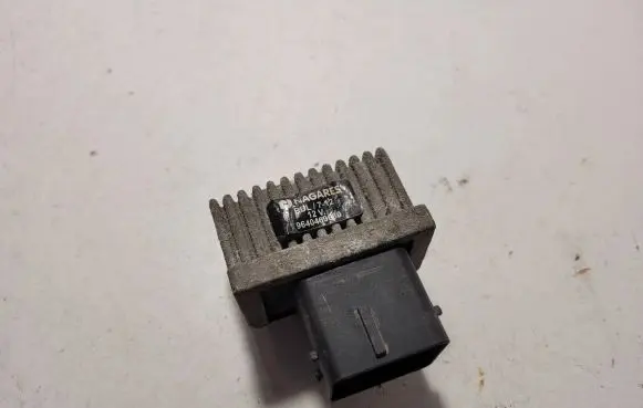 Citroen C3 Glow plug pre-heat relay 9640469680 BDL712