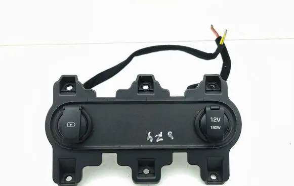 Hyundai Kona I USB socket connector 84639K4510