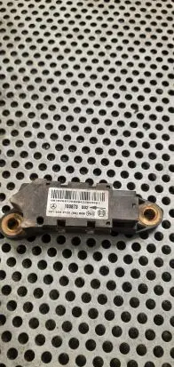 Mercedes-Benz C AMG W203 Airbag deployment crash/impact sensor 100873
