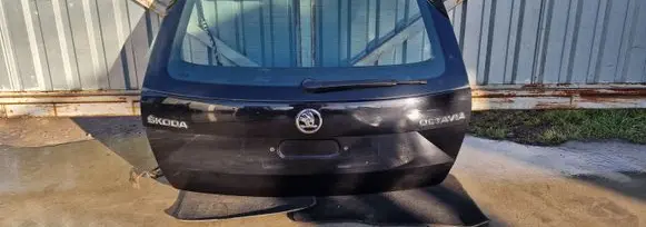 Tailgate/trunk/boot lid