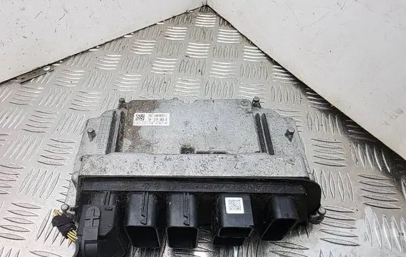 BMW 2 F22 F23 Engine control unit/module 9895416 0261S21766