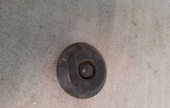 Audi 80 90 S2 B4 Coil spring mount 811412375