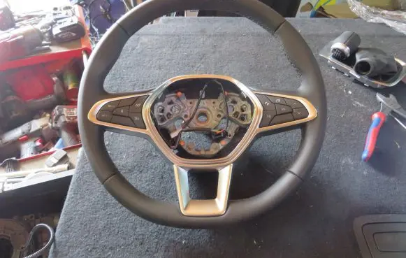 Renault Captur II Steering wheel