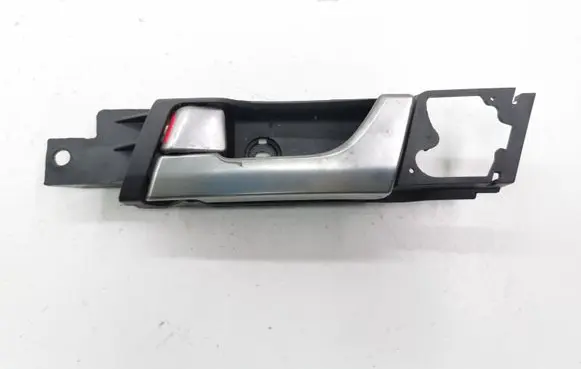 Chevrolet Captiva Rear door interior handle SWC200411