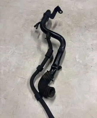 Volkswagen PASSAT B5.5 Engine coolant pipe/hose 038121071F