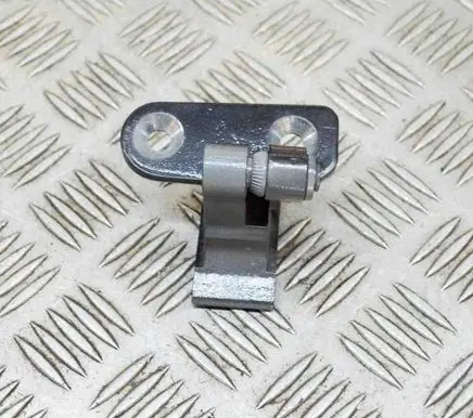 BMW 5 G30 G31 Front door upper hinge 7333061