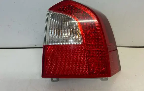 Volvo V70 Rear/tail lights 30698984