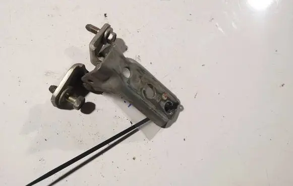 Mitsubishi Grandis Front door upper hinge 