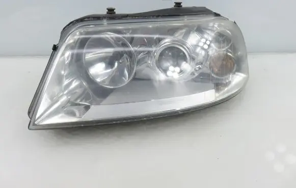Volkswagen Sharan Headlight/headlamp 7M3941017