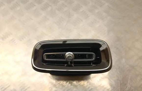 Volvo XC40 Dashboard side air vent grill/cover trim 31442626