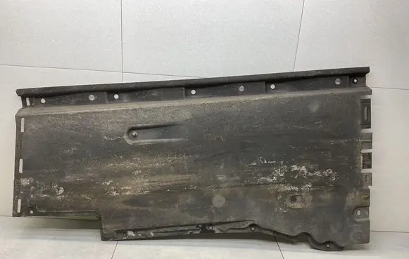 Audi A7 S7 4G Side bottom protection 4G0825207E