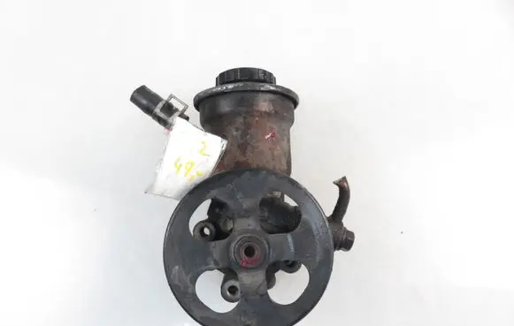 Toyota Yaris Power steering pump 