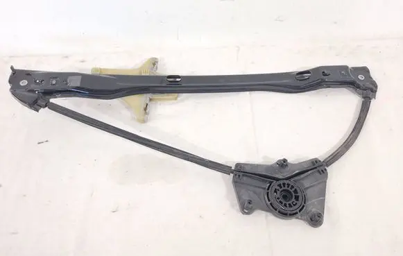 Volkswagen Amarok Front window lifting mechanism without motor 121395K