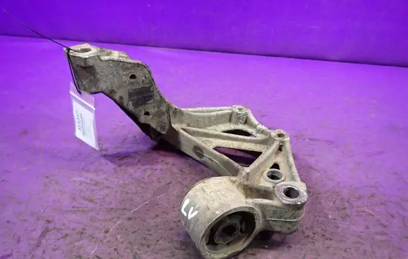 Skoda Fabia Mk1 (6Y) Front control arm 6Q0199293D