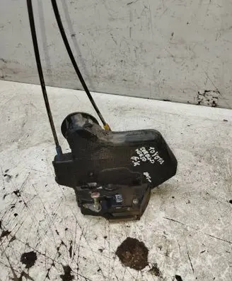 Toyota Corolla Verso AR10 Rear door lock