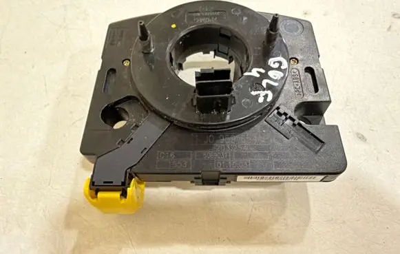 Volkswagen Golf IV Airbag slip ring squib (SRS ring) 1J0959654AP