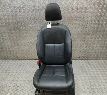 Nissan Navara D23 Front driver seat 871554JL5A 873615JK4A