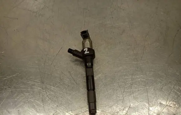 Mazda CX-7 Fuel injector R2AA13H50 001103M64959