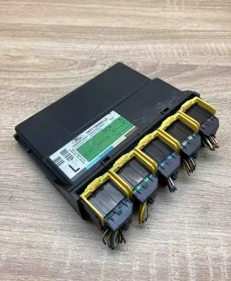 Ford Mondeo Mk III Comfort/convenience module 1S7T15K600LE 5WK48744F WITHPLUG
