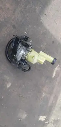 Peugeot Expert Power steering pump 9818127580