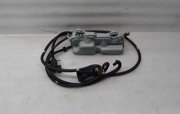 Volvo XC60 Vacuum air tank 31339809