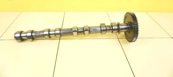 Opel Zafira C Camshaft 55570028 B16DTH LVL